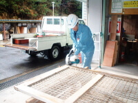 Repairing stall’s iron door